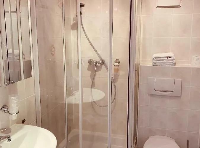 Lindenhof Gæstehus 3*