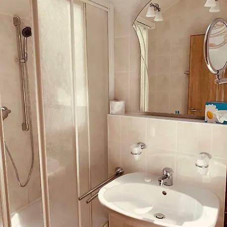 Gasthuis Lindenhof 3*